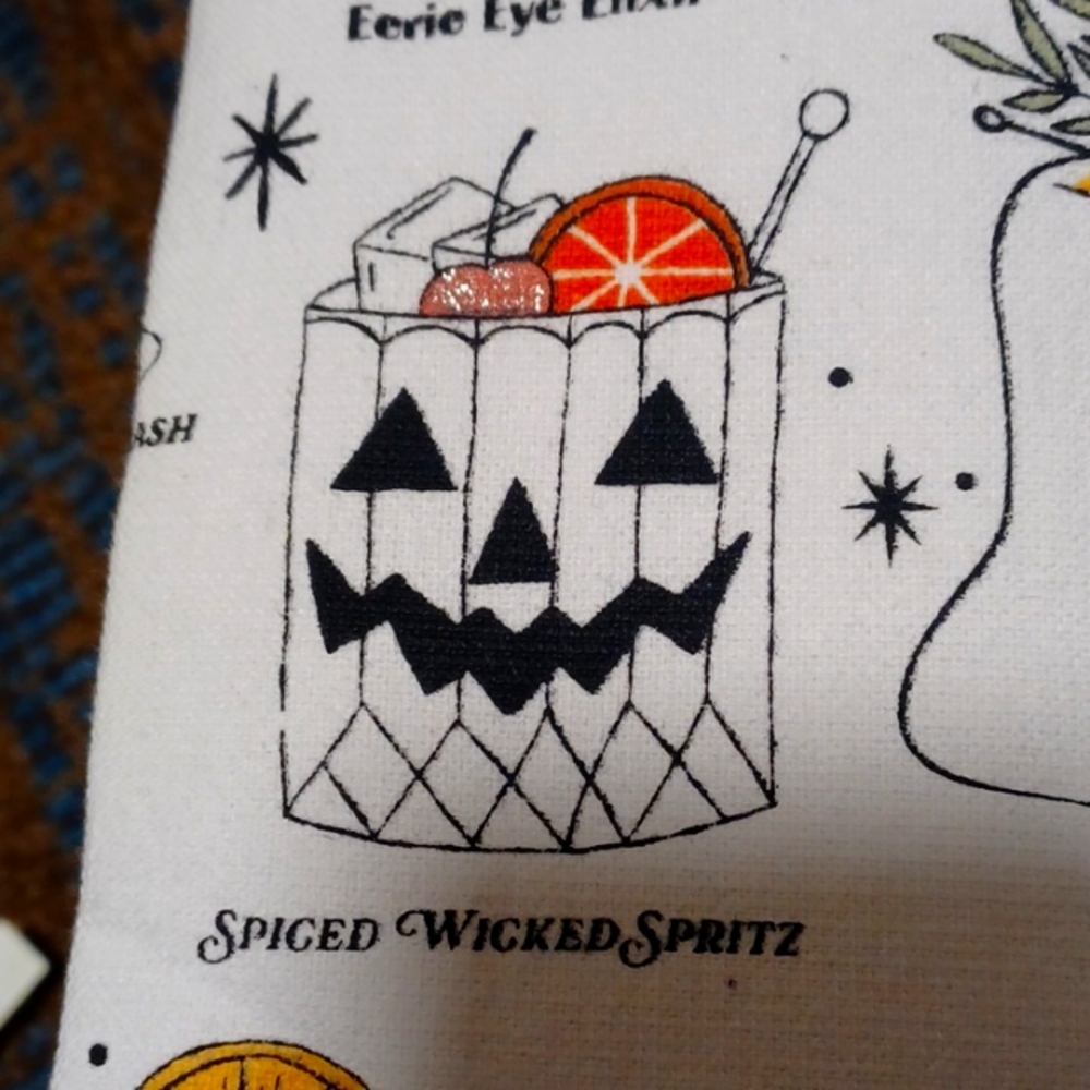 Summerween Cocktail Towel Set (2) Halloween Summer - Picture 4 of 4